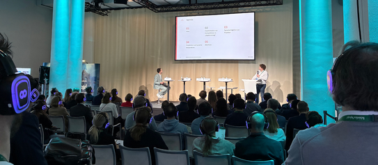 Tobias Belger (IBYKUS AG) bei seinem Vortrag zum Thema „Transformation von Fachverfahren und Organisationen“